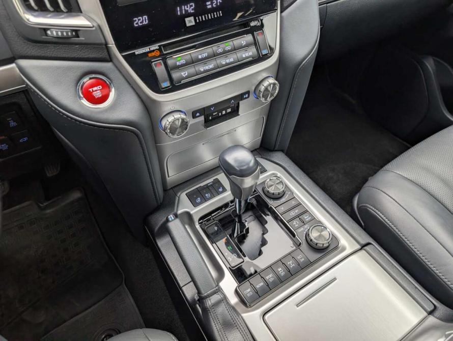 Toyota Land Cruiser 200 Series Рестайлинг 2 Москва  - изображение 15