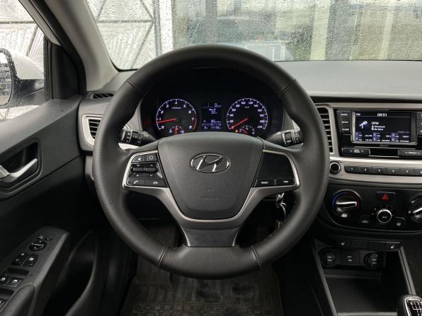 Hyundai Solaris II Рестайлинг с пробегом 2020 года, цена 919 000 рублей, 174157 км, седан, Автокод Объявления