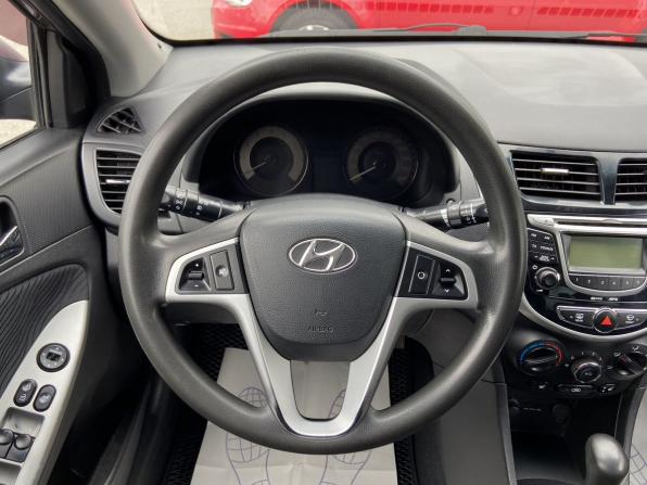 Hyundai Solaris I с пробегом 2011 года, цена 588 000 рублей, 356000 км, седан, Автокод Объявления