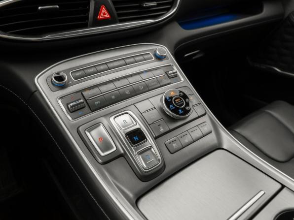 Hyundai Santa Fe IV Рестайлинг с пробегом 2022 года, цена 4 100 000 рублей, 39271 км, внедорожник, Автокод Объявления