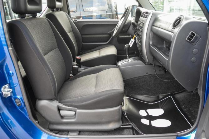 Suzuki Jimny III Рестайлинг 1 с пробегом 2008 года, цена 687 000 рублей, 242200 км, внедорожник, Автокод Объявления