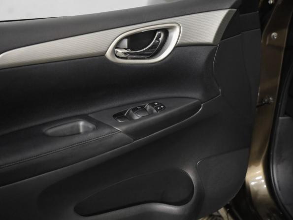 Nissan Tiida II с пробегом 2015 года, цена 1 249 000 рублей, 67025 км, хэтчбек, Автокод Объявления