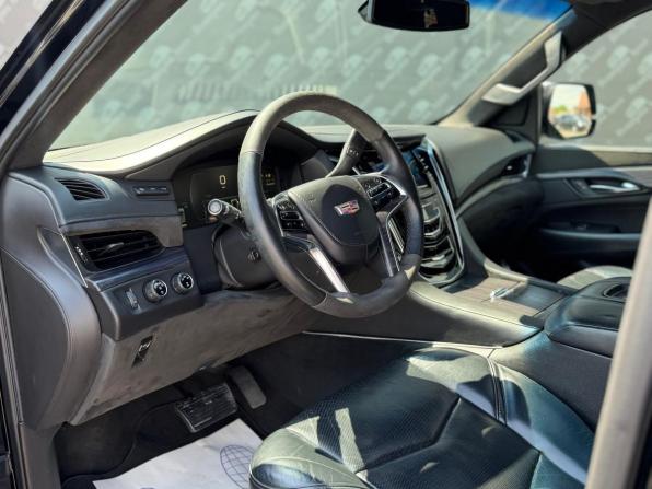 Cadillac Escalade IV с пробегом 2015 года, цена 3 500 000 рублей, 162800 км, внедорожник, Автокод Объявления