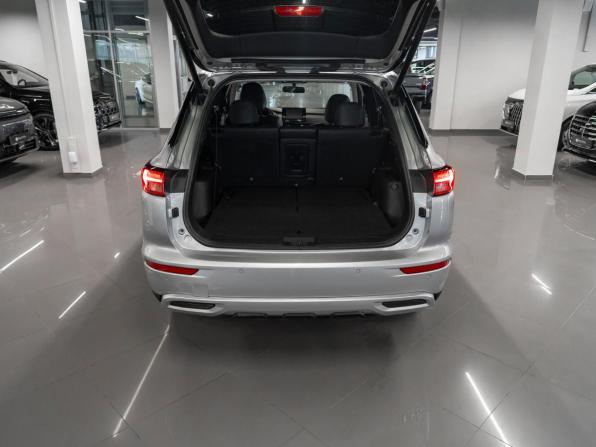 Mitsubishi Outlander IV с пробегом 2022 года, цена 4 050 000 рублей, 58520 км, внедорожник, Автокод Объявления