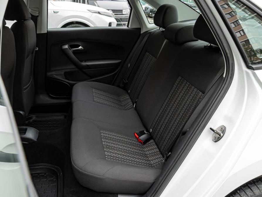 Volkswagen Polo V Рестайлинг Краснодар  - изображение 9