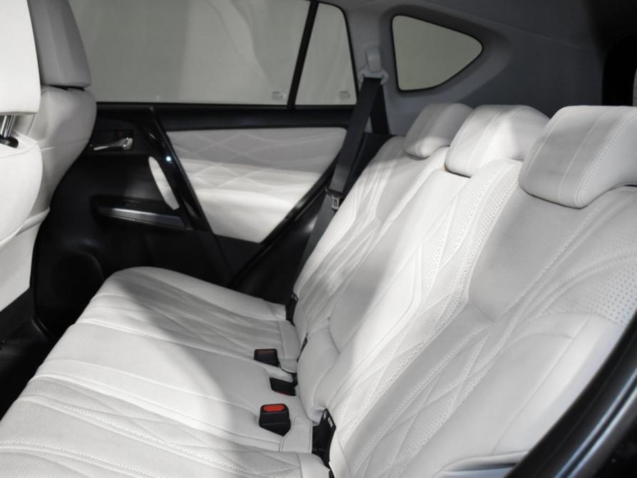 Toyota RAV4 IV (XA40) Рестайлинг Санкт-Петербург  - изображение 13