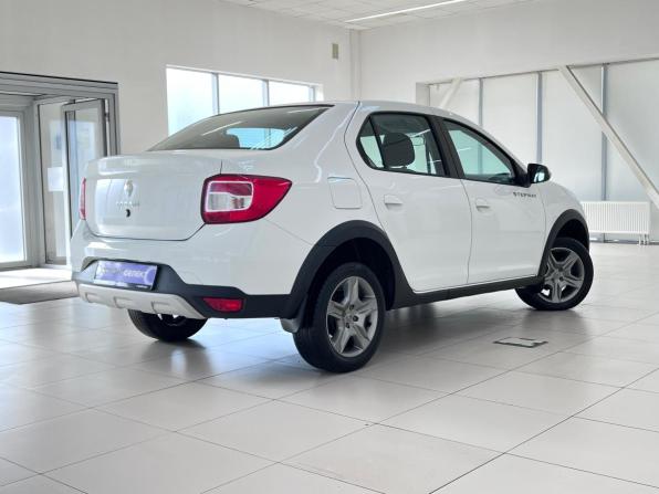 Renault Logan II Рестайлинг с пробегом 2021 года, цена 1 280 000 рублей, 47851 км, седан, Автокод Объявления