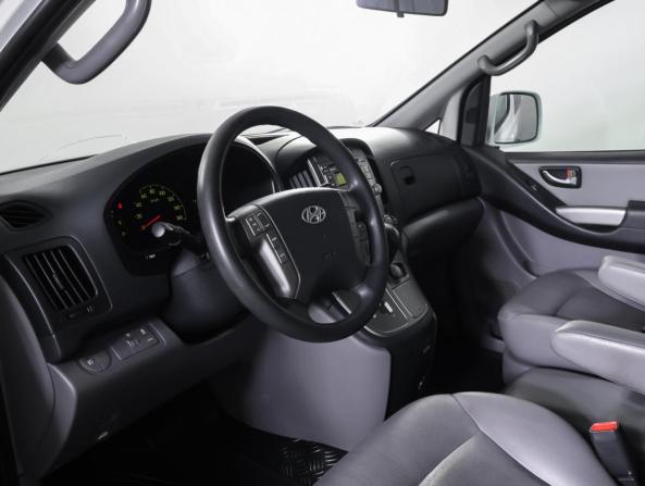 Hyundai Grand Starex I с пробегом 2014 года, цена 2 439 000 рублей, 144600 км, минивэн, Автокод Объявления