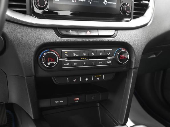 Kia Ceed III с пробегом 2021 года, цена 2 095 000 рублей, 95363 км, универсал, Автокод Объявления