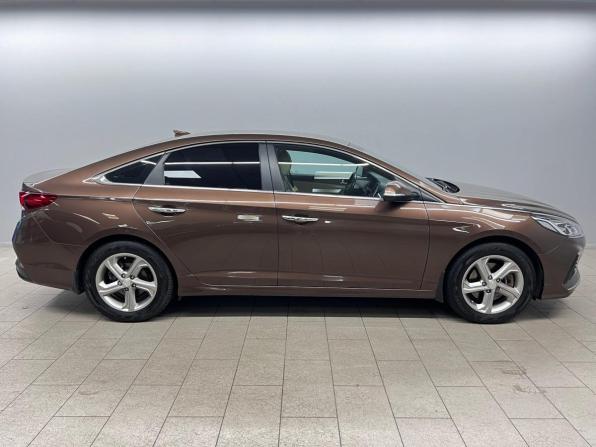 Hyundai Sonata VII (LF) Рестайлинг с пробегом 2017 года, цена 1 799 000 рублей, 99789 км, седан, Автокод Объявления