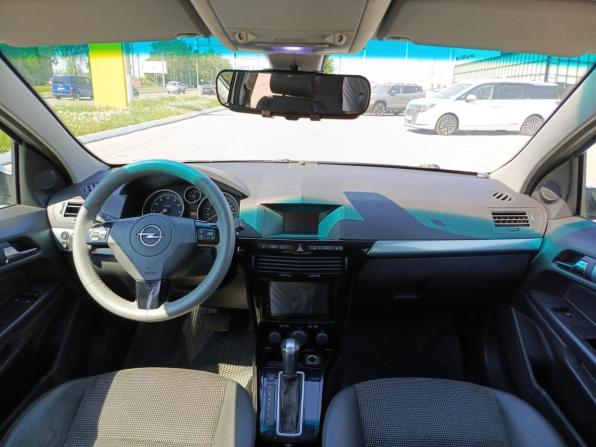 Opel Astra H Рестайлинг с пробегом 2012 года, цена 380 000 рублей, 112067 км, седан, Автокод Объявления