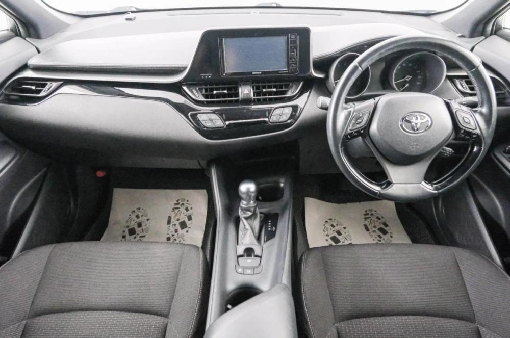 Toyota C-HR I Красноярск  - изображение 11