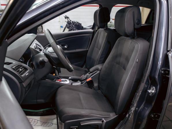 Renault Fluence I с пробегом 2010 года, цена 695 000 рублей, 190000 км, седан, Автокод Объявления