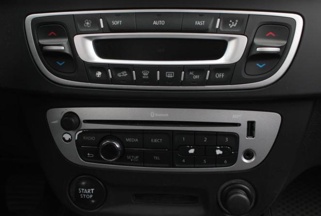 Renault Megane III Рестайлинг с пробегом 2013 года, цена 880 000 рублей, 103750 км, хэтчбек, Автокод Объявления