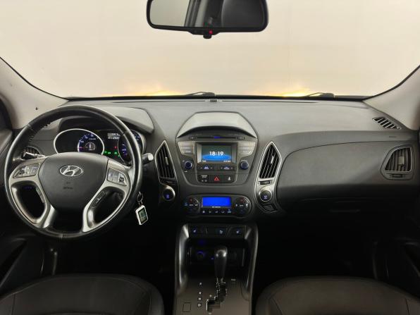 Hyundai ix35 I Рестайлинг с пробегом 2015 года, цена 1 575 000 рублей, 112925 км, внедорожник, Автокод Объявления