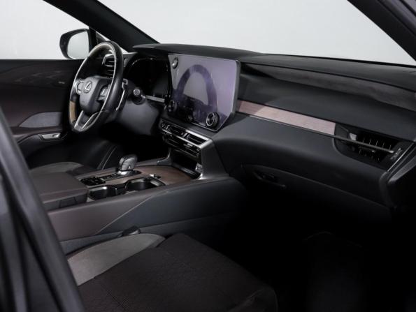 Lexus RX V с пробегом 2024 года, цена 9 890 000 рублей, 27855 км, внедорожник, Автокод Объявления