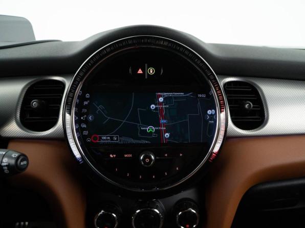 Mini Hatch III (F55/F56) Рестайлинг 2 с пробегом 2021 года, цена 3 799 000 рублей, 66279 км, хэтчбек, Автокод Объявления