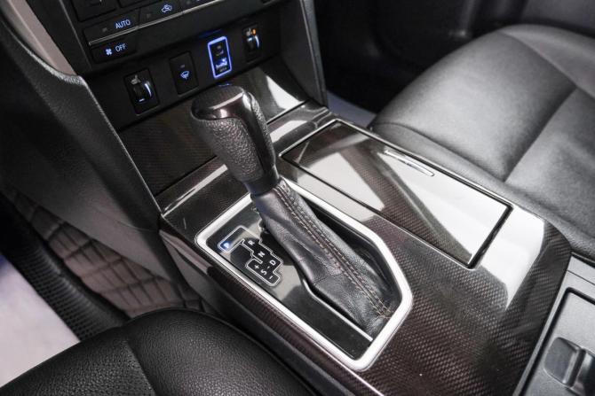 Toyota Camry VII (XV50) Рестайлинг 2 с пробегом 2018 года, цена 1 599 000 рублей, 190000 км, седан, Автокод Объявления