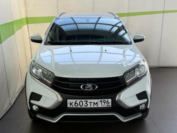 Lada (ВАЗ) XRAY I с пробегом 2019 года, цена 1 099 000 рублей, 60000 км, хэтчбек, Автокод Объявления
