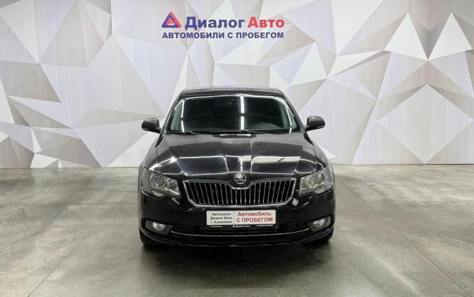 Skoda Superb II Рестайлинг с пробегом 2014 года, цена 980 000 рублей, 262601 км, лифтбек, Автокод Объявления
