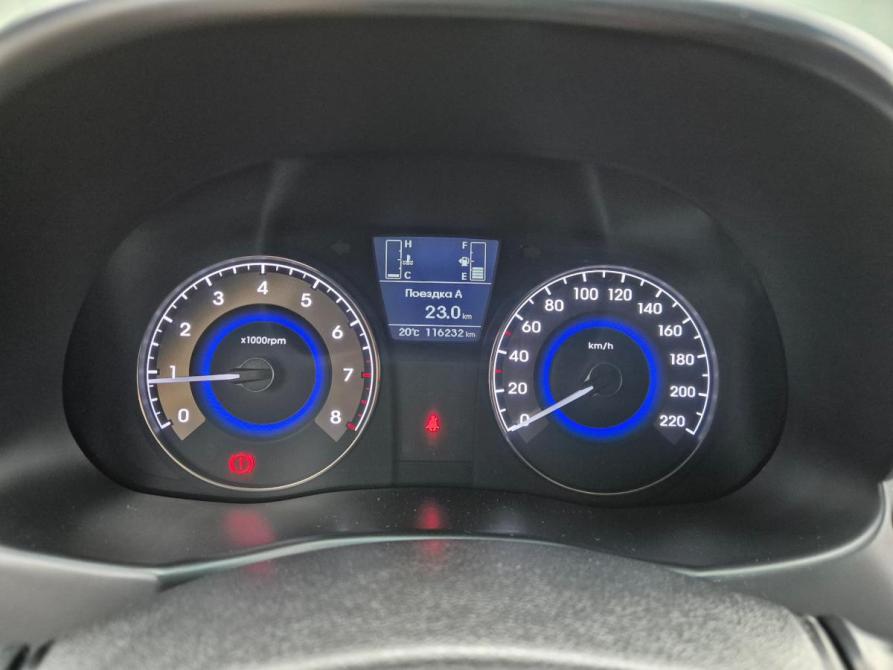 Hyundai Solaris I Рестайлинг Екатеринбург  - изображение 9