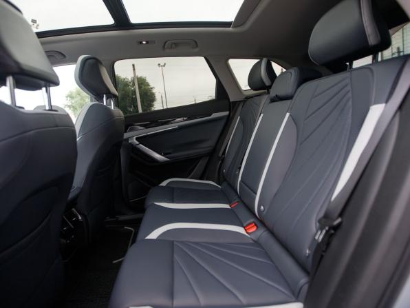 Geely Atlas II с пробегом 2023 года, цена 2 360 000 рублей, 35061 км, внедорожник, Автокод Объявления