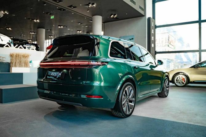 Новый Li Auto (Lixiang) L9 I Рестайлинг 2026 года, цена 12 139 000 рублей, внедорожник, Автокод Объявления