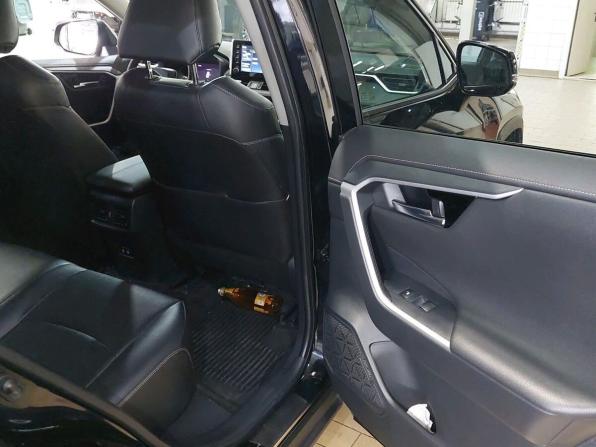 Toyota RAV4 V (XA50) с пробегом 2021 года, цена 3 255 000 рублей, 134190 км, внедорожник, Автокод Объявления