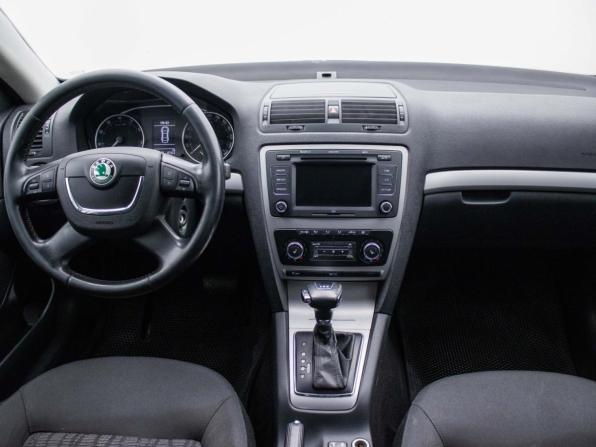 Skoda Octavia II (A5) Рестайлинг с пробегом 2010 года, цена 506 000 рублей, 219569 км, лифтбек, Автокод Объявления