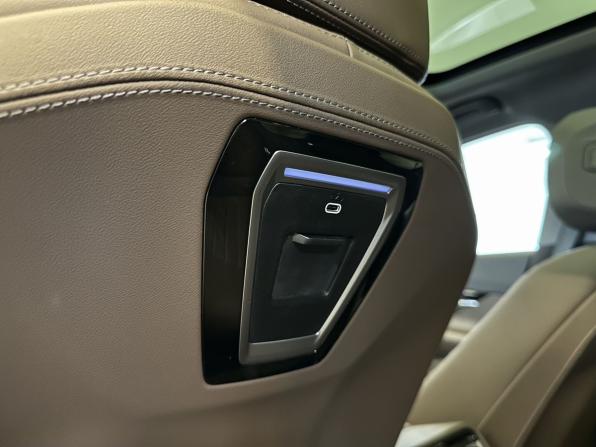BMW 5 серии VIII (G60/G61/G68) с пробегом 2024 года, цена 8 430 000 рублей, 112 км, седан, Автокод Объявления