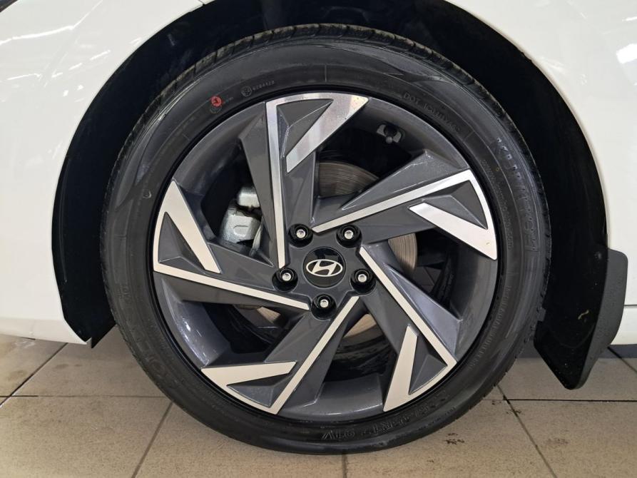 Hyundai Elantra VII (CN7) Рестайлинг Набережные Челны  - изображение 22
