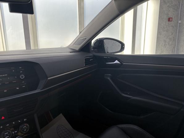 Volkswagen Jetta VII с пробегом 2021 года, цена 2 495 000 рублей, 46413 км, седан, Автокод Объявления