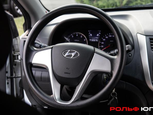 Hyundai Solaris I с пробегом 2012 года, цена 718 000 рублей, 165141 км, хэтчбек, Автокод Объявления