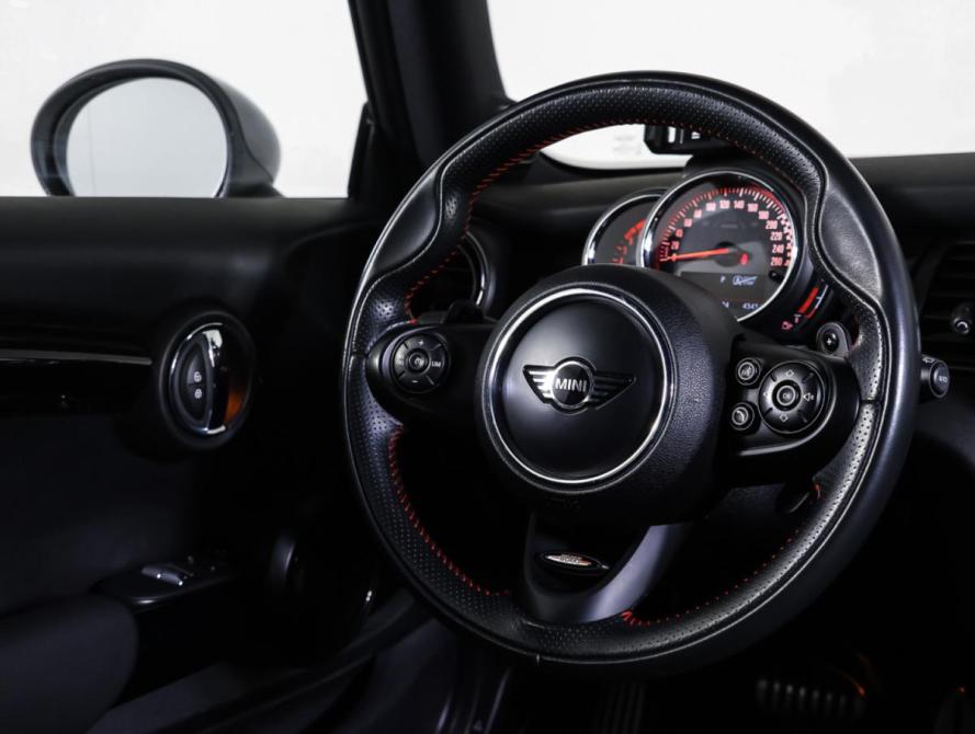 Mini Hatch III (F55/F56) Рестайлинг Москва  - изображение 13