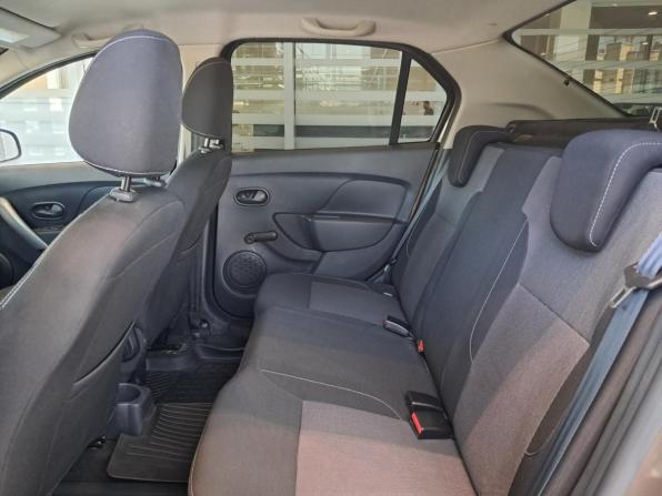 Renault Logan II Рестайлинг с пробегом 2021 года, цена 1 286 000 рублей, 100589 км, седан, Автокод Объявления