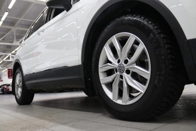Volkswagen Tiguan II с пробегом 2017 года, цена 2 410 150 рублей, 173123 км, внедорожник, Автокод Объявления