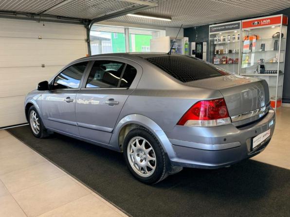 Opel Astra H Рестайлинг с пробегом 2010 года, цена 541 213 рублей, 194607 км, седан, Автокод Объявления