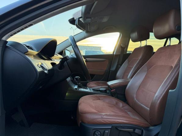 Volkswagen Passat B7 с пробегом 2013 года, цена 880 000 рублей, 280000 км, седан, Автокод Объявления