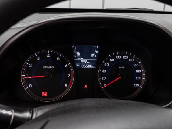 Hyundai Solaris I с пробегом 2014 года, цена 880 000 рублей, 185580 км, хэтчбек, Автокод Объявления