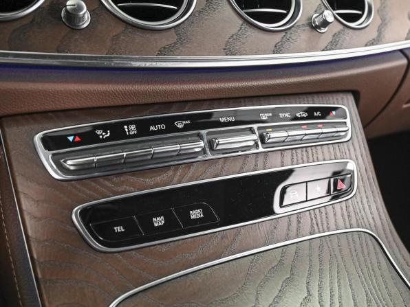 Mercedes-Benz E-Класс V (W213 S213 C238) Рестайлинг с пробегом 2021 года, цена 4 222 111 рублей, 102699 км, седан, Автокод Объявления