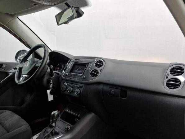 Volkswagen Tiguan I Рестайлинг с пробегом 2016 года, цена 1 907 000 рублей, 58275 км, внедорожник, Автокод Объявления