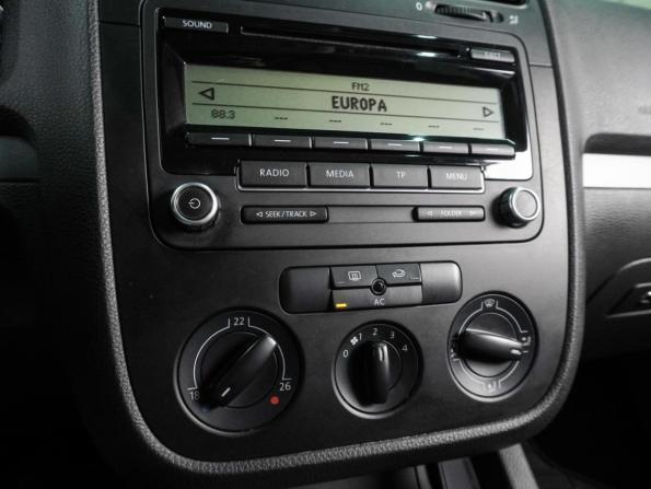 Volkswagen Jetta V с пробегом 2009 года, цена 699 000 рублей, 242815 км, седан, Автокод Объявления