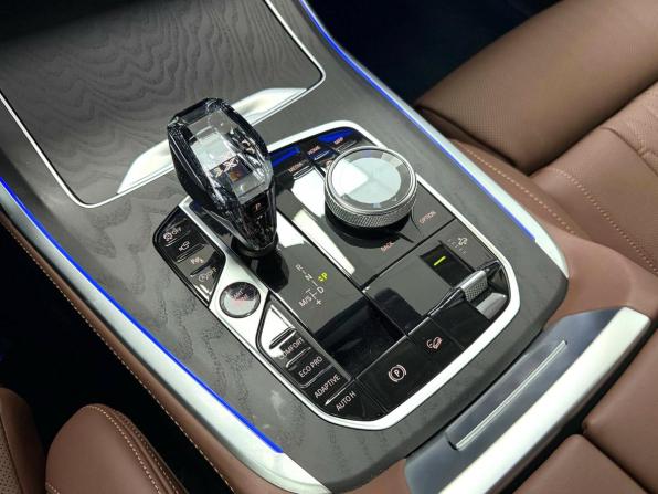 BMW X7 I (G07) Рестайлинг с пробегом 2022 года, цена 10 995 000 рублей, 28023 км, внедорожник, Автокод Объявления