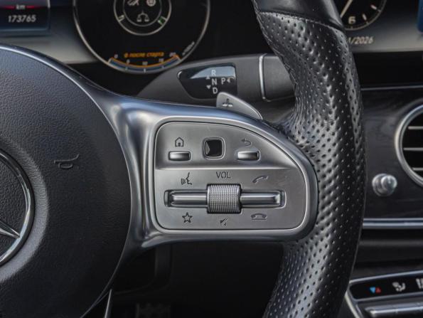 Mercedes-Benz E-Класс V (W213 S213 C238) с пробегом 2019 года, цена 3 049 000 рублей, 173762 км, седан, Автокод Объявления