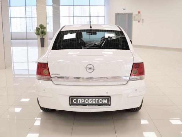 Opel Astra H Рестайлинг с пробегом 2012 года, цена 645 000 рублей, 134120 км, седан, Автокод Объявления