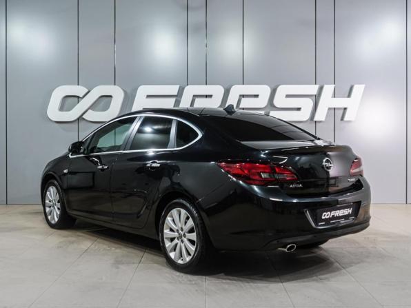 Opel Astra J Рестайлинг с пробегом 2013 года, цена 929 000 рублей, 163298 км, седан, Автокод Объявления