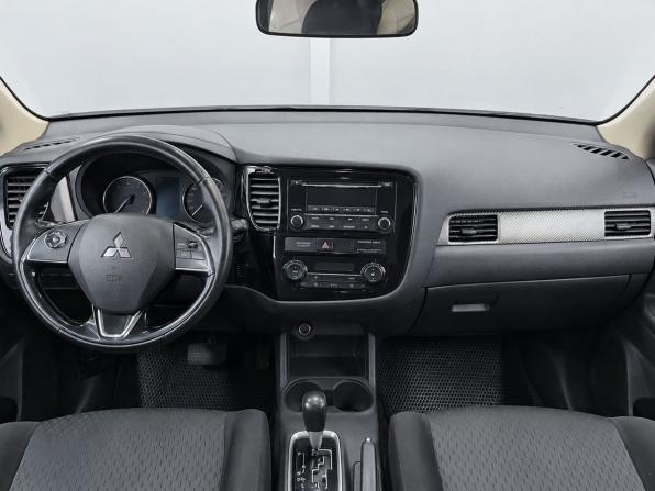 Mitsubishi Outlander III Рестайлинг 2 с пробегом 2015 года, цена 1 729 000 рублей, 179909 км, внедорожник, Автокод Объявления