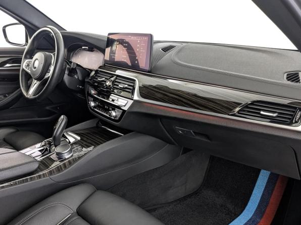 BMW 5 серии VII (G30/G31/G38) Рестайлинг с пробегом 2021 года, цена 4 500 000 рублей, 52200 км, седан, Автокод Объявления