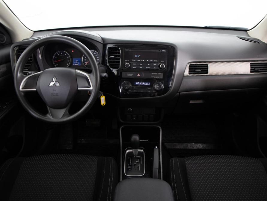 Mitsubishi Outlander III Рестайлинг 2 Санкт-Петербург  - изображение 10