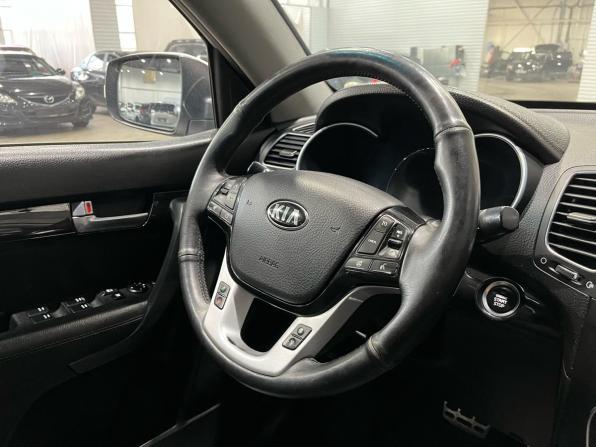 Kia Sorento II Рестайлинг с пробегом 2012 года, цена 1 260 000 рублей, 358934 км, внедорожник, Автокод Объявления